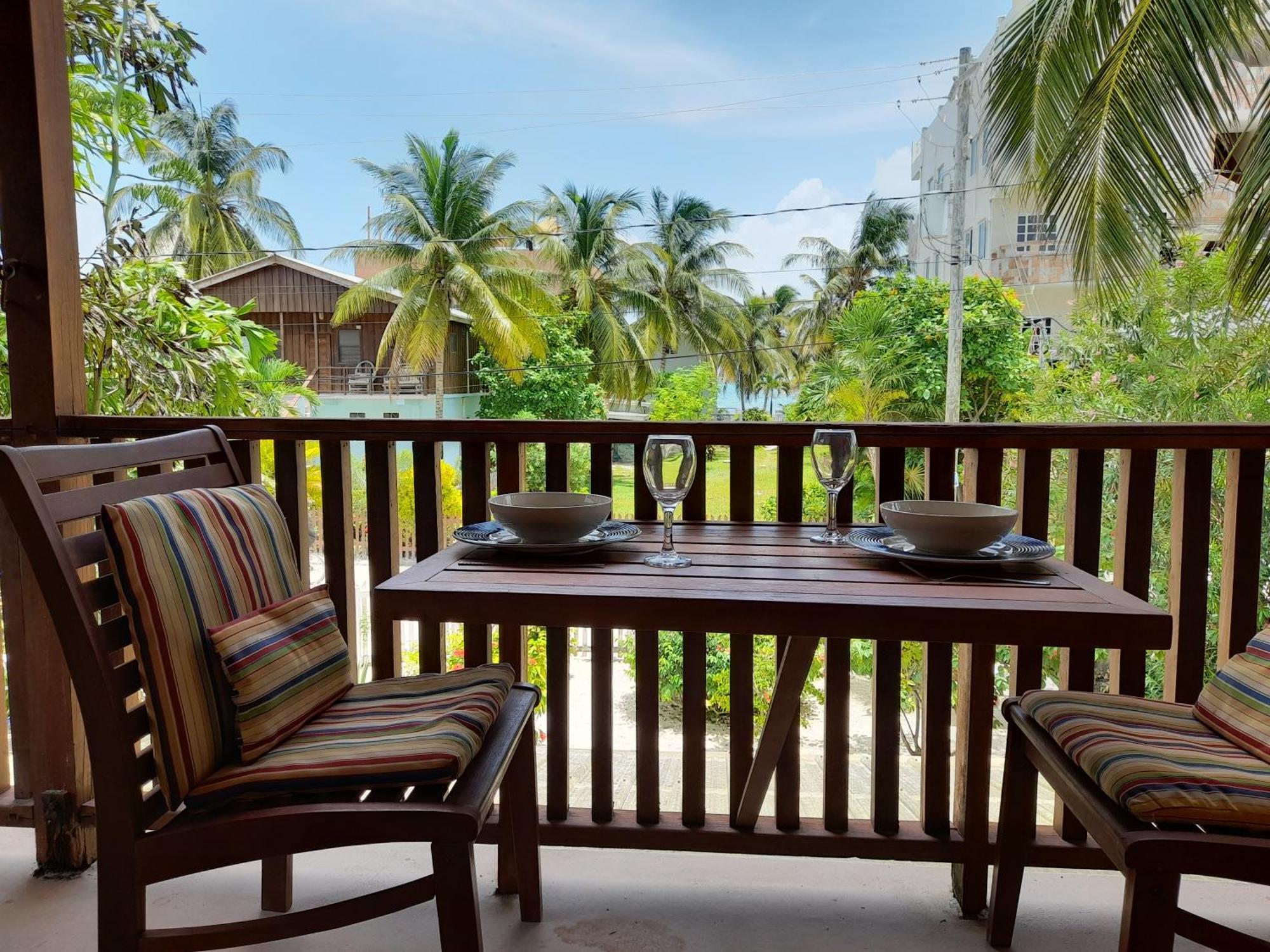 Amanda'S Place Casa Amancer - Sea View, Pool And Tropical Garden Caye Caulker Eksteriør bilde